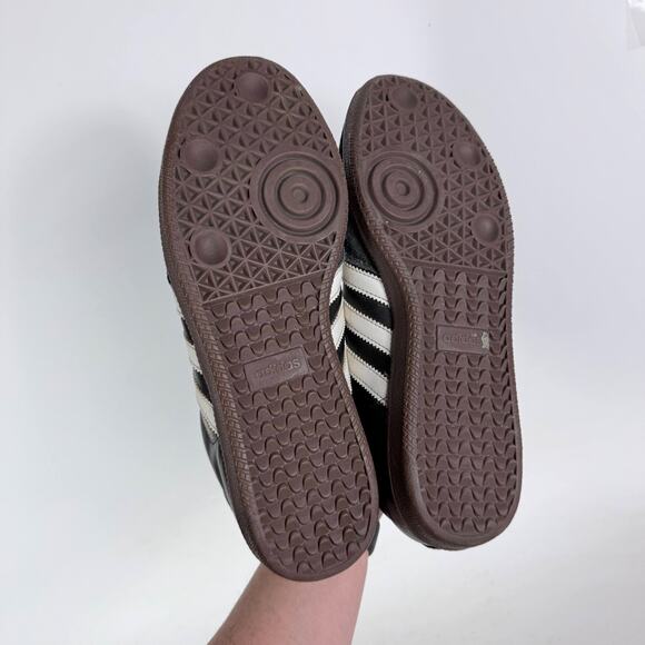 adidas gazelle silver green womens adidas Samba Indoor Shoes, Black/White/Red / 7.5